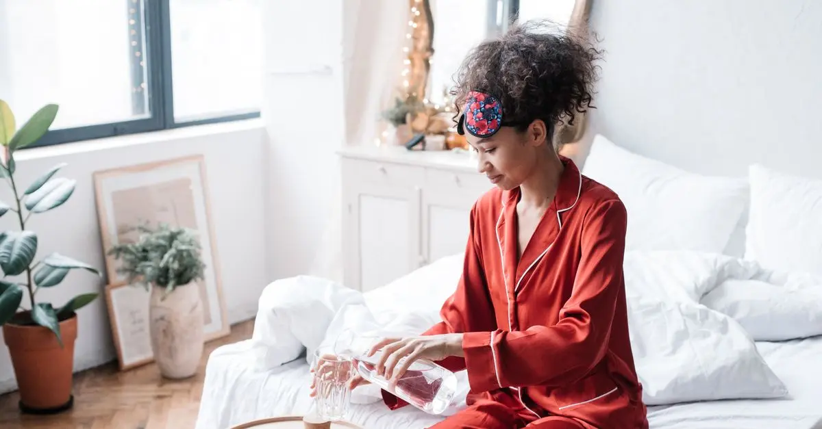 Comment l'hydratation intense optimise votre sommeil